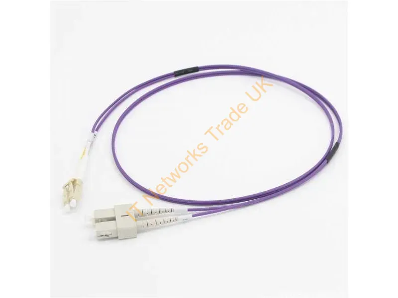 81768 - C2G 50M LC/SC OM4 LSZH FIBRE PATCH VIOLET InfiniBand/fibre optic cable
