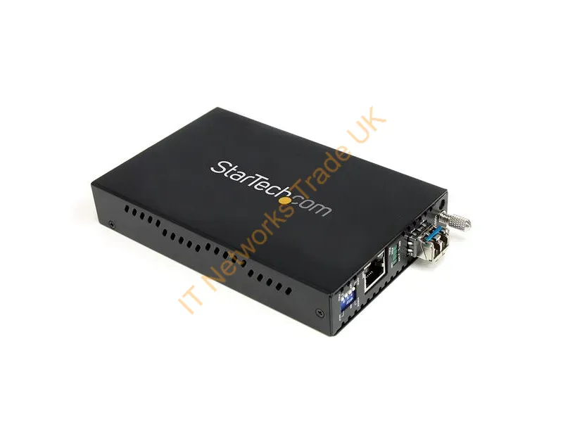 ET1000S40LC2 - StarTech.com 1000 Mbps Gigabit Single Mode Fiber Media Converter LC 40 km Networking