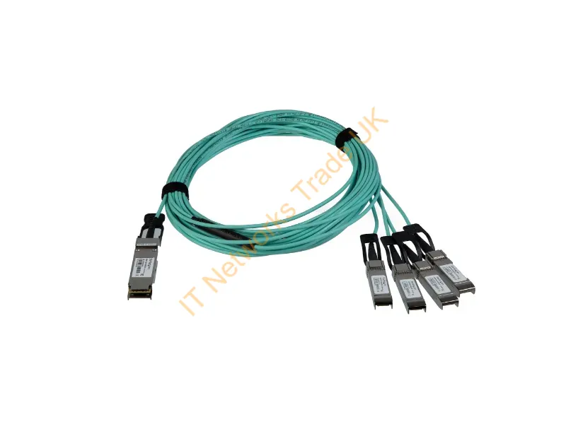 StarTech.com Cisco QSFP-4X10G-AOC5M Compatible QSFP+ to 4x SFP+ 5 m (16.4 ft.) Fiber Optic Cables